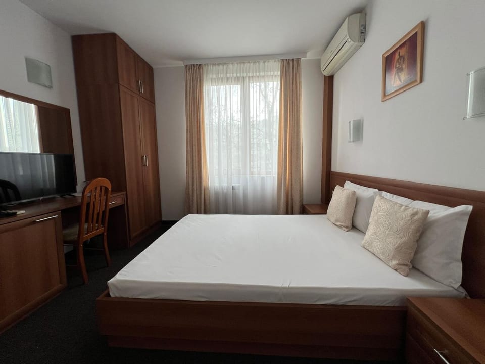Family Hotel 007 Ivan Dimitrov-Kuklata 15 Str Hotel in Sofia