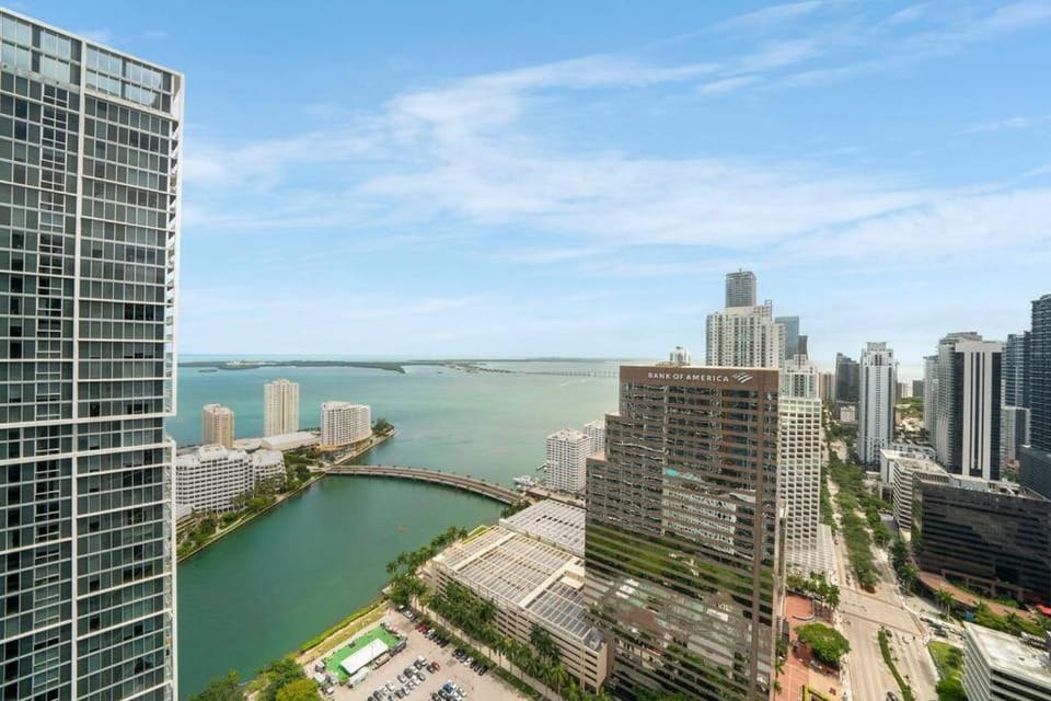 ICON W BRICKELL BY IMD MIAMI Marvelous Ocean View 2BR/2BA Apartment in Brickell