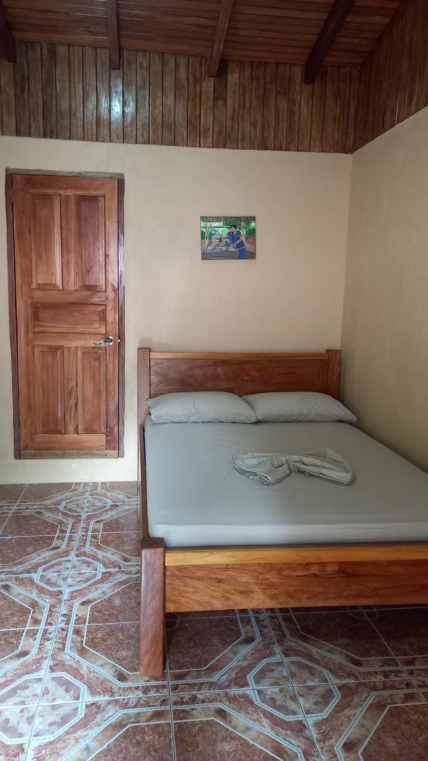 Surf Shack Room #2 Bed and Breakfast in Puntarenas Province