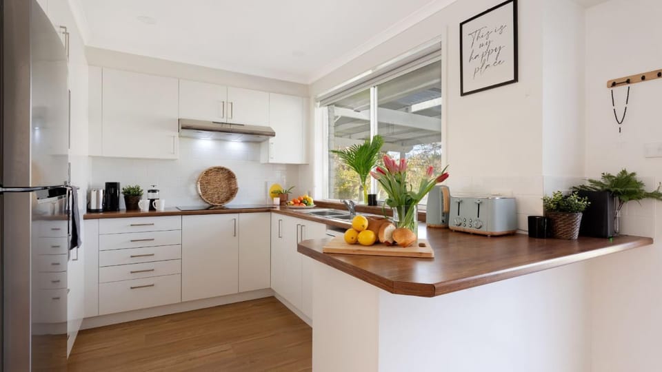 Coffee/tea facilities, kitchen