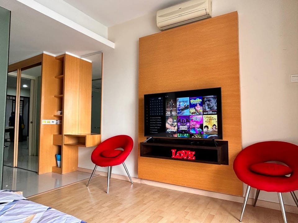 TV and multimedia, Bedroom, air conditioner