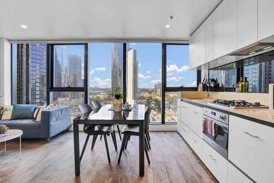 'Habitat' - Premium Southbank Apt with a View Apartment in Southbank