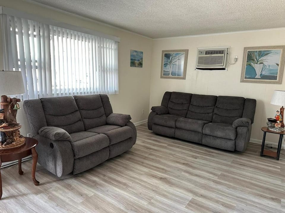 Bianchi 1 - Ocean City, MD condo Apartment in Ocean City