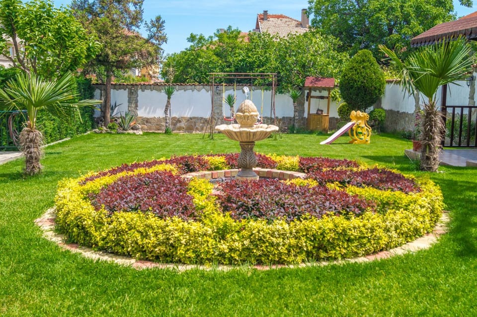 Patio, Garden