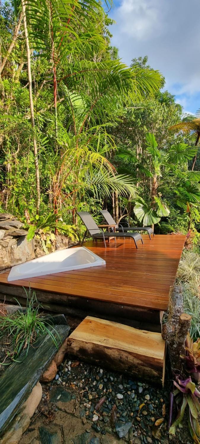 Eden Escape Villa in Diwan