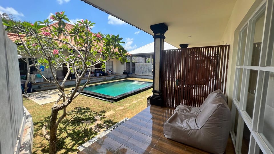 LoTide Surf Camp Uluwatu Hostel in Bali