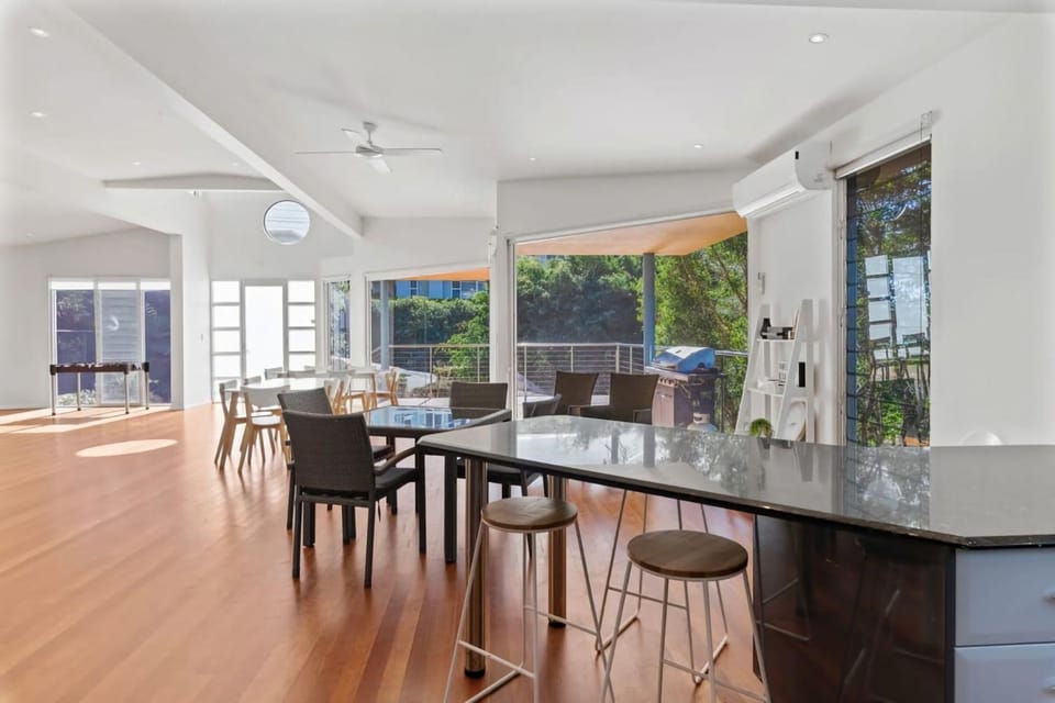Bobby's Binburra Beach House House in Central Coast