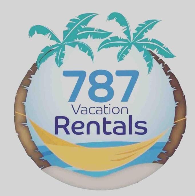 3 bd by airport El yunque Walk to the beach Apartment in San Juan