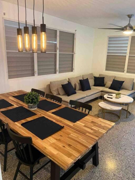 3 bd by airport El yunque Walk to the beach Apartment in San Juan
