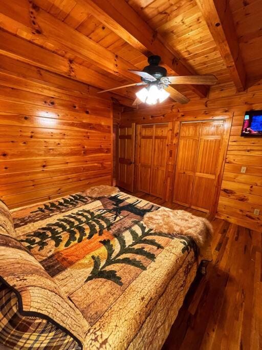 Smokey Mountain Retreat House in Maggie Valley