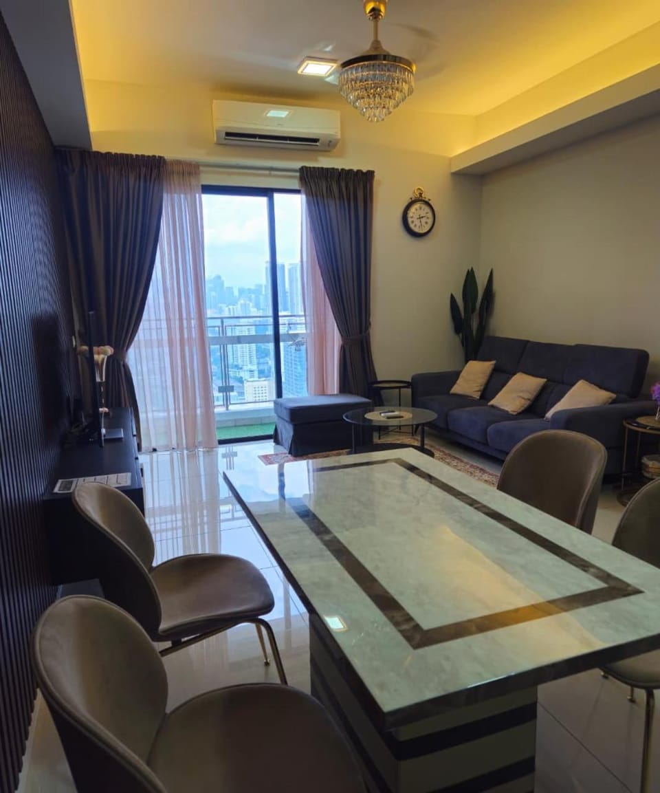 Sentral Suites Kuala Lumpur By Leyla-Entire 3BR Apartment in Federal Territory of Kuala Lumpur