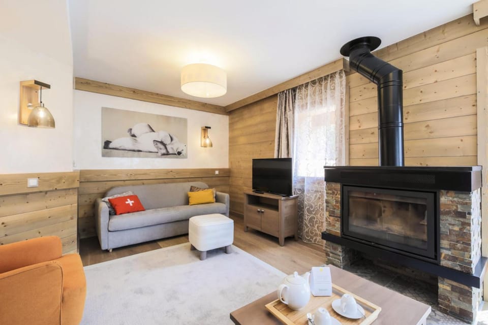 Bed, Bedroom, fireplace
