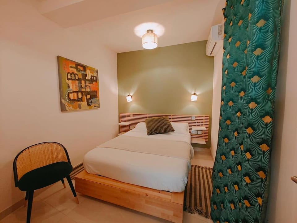 Bedroom, air conditioner