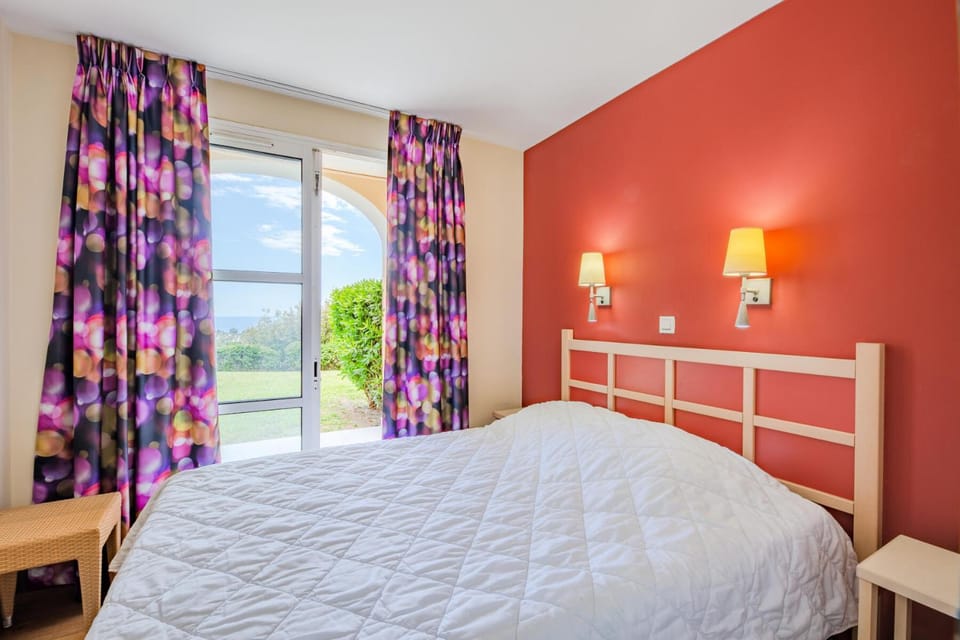 Bed, Bedroom, furniture