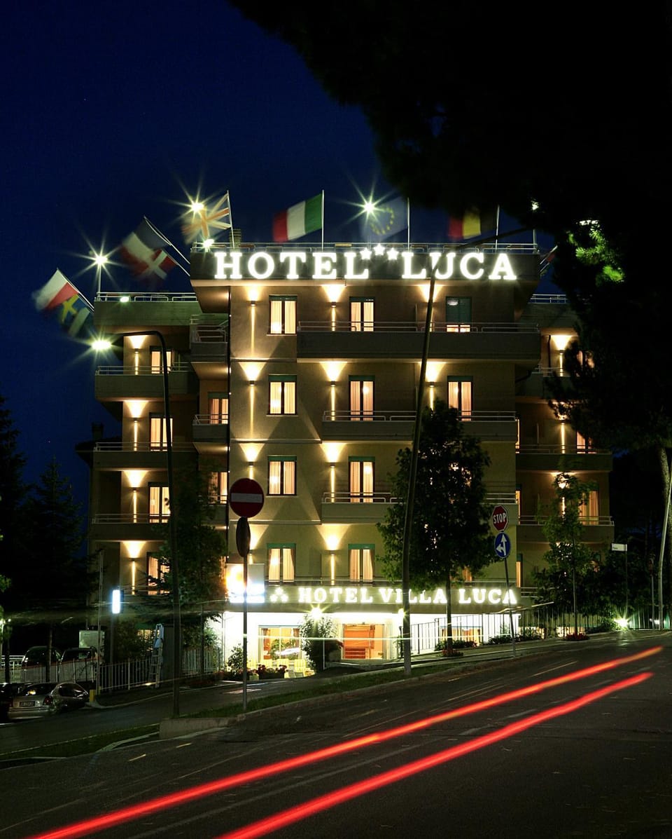 Facade/entrance, Facade/entrance, Night