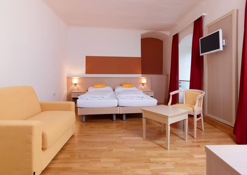 Seating area, Bedroom