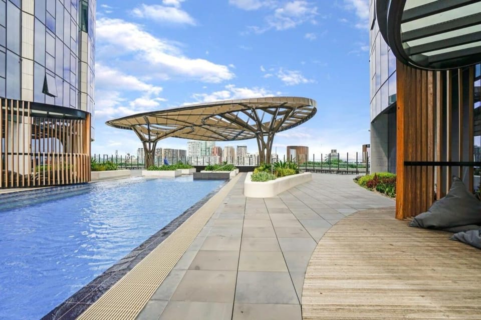 Breathtaking Views 49th floor - Melbourne Square Apartment in Southbank