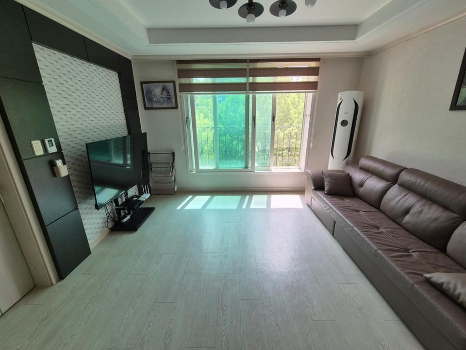 Yolo House Bed and Breakfast in Gyeonggi-do