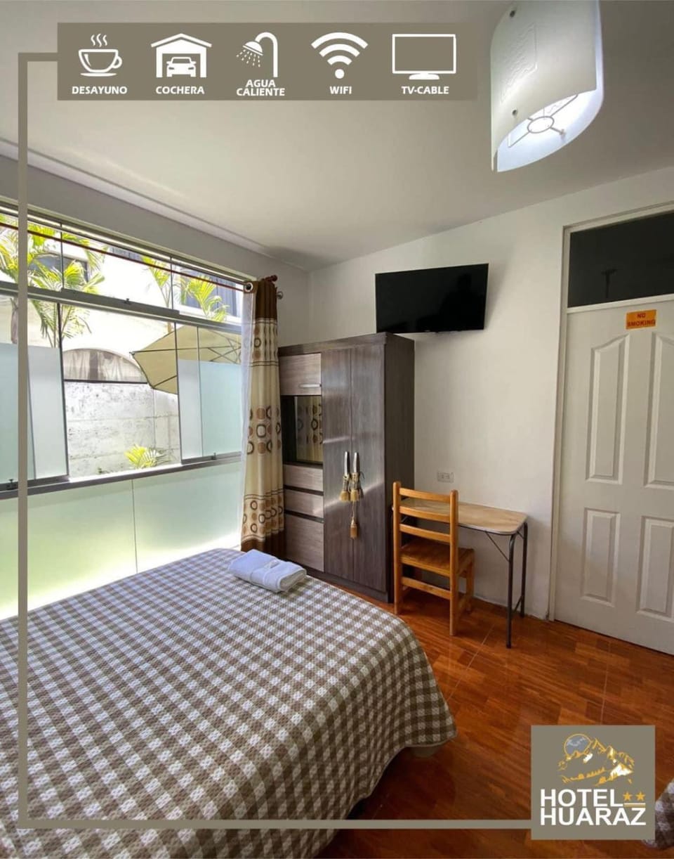 Shower, Toilet, Bed, Garden, Bathroom, Breakfast, American breakfast, towels, wardrobe
