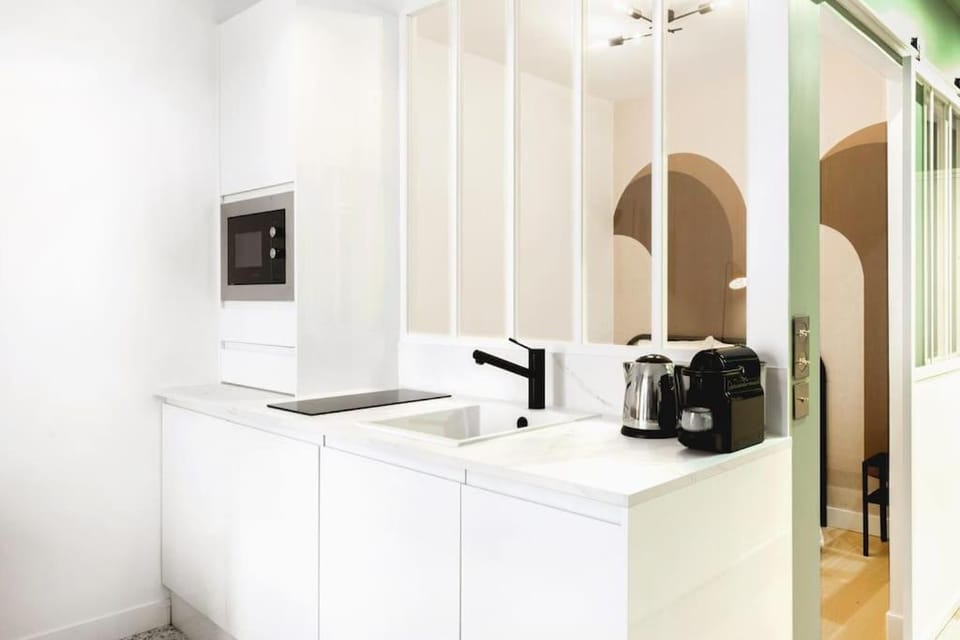 Perle des Champs-Elysées - Bail Mobilité Apartment in Paris