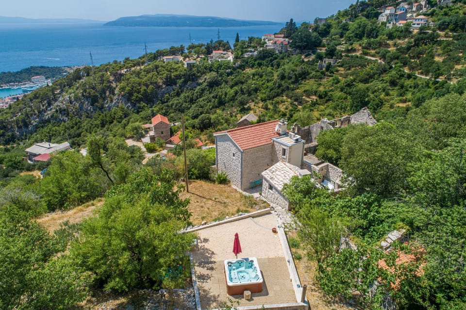 City view, Sea view