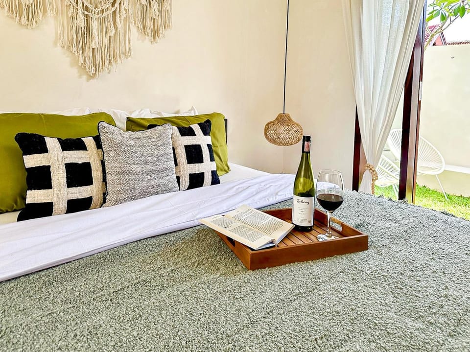 Bed, Garden, Bedroom, Garden view