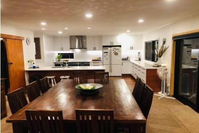 Te Papatapu Retreat House in Raglan