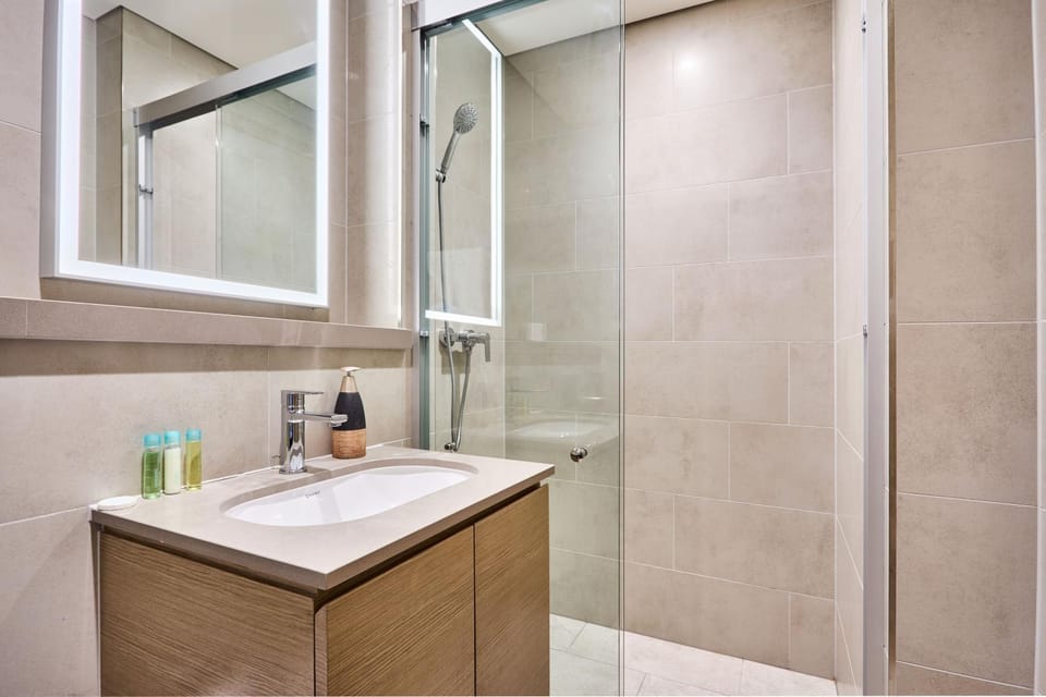 STAY BY LATINEM Luxury 1BR Holiday Home W 2709 Near Burj Khalifa House in Dubai