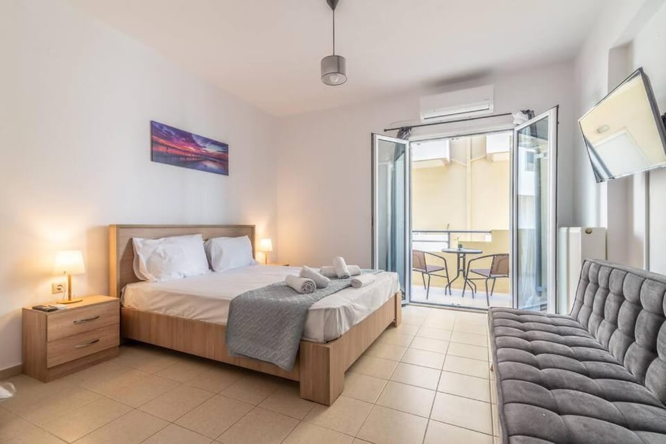 Bed, Living room, Seating area