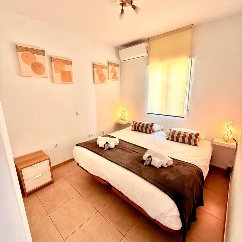 Benalbeach Apartment with Sea & Garden View Apartment in Benalmadena