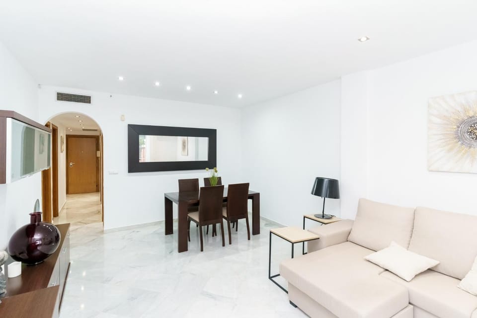 A&N Beach Access Apartment with Pools & Terrace Apartment in Marbella