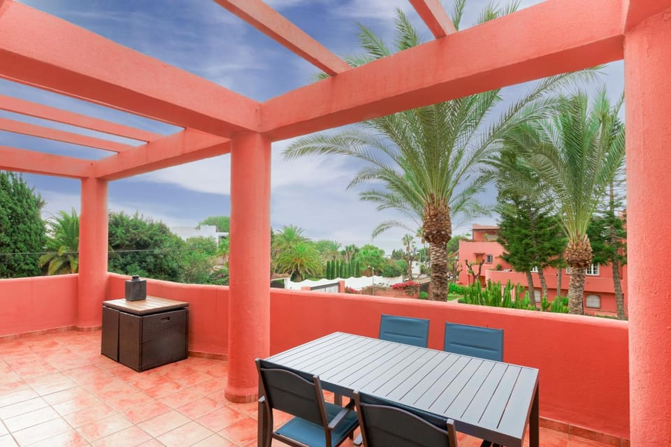 A&N Beach Access Apartment with Pools & Terrace Apartment in Marbella