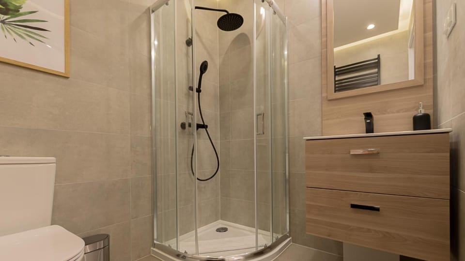 Shower, Toilet, Activities, Bathroom, towels