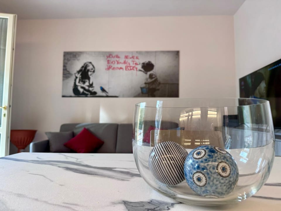 Living room, Decorative detail, Seating area