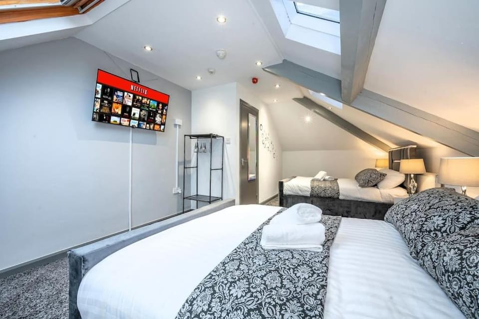 *F4GH for your most relaxed & Cosy stay + Free Parking + Free Fast WiFi * Apartment in Leeds