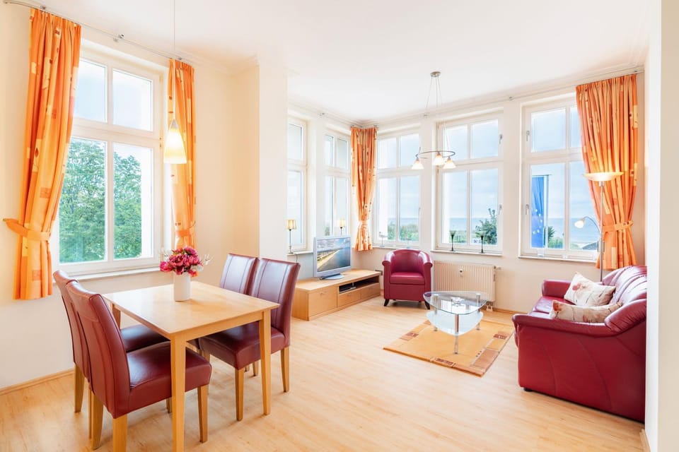 Living room, Seating area, Dining area