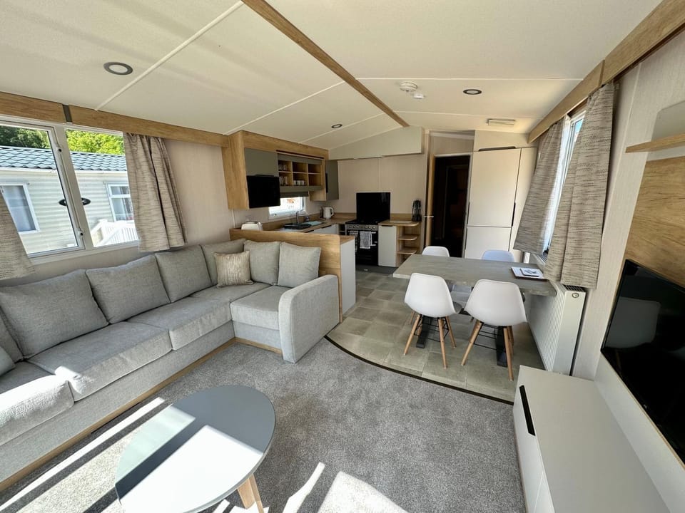 The Malt Van - Beautiful, luxury static caravan Campground/ 
RV Resort in Scotland