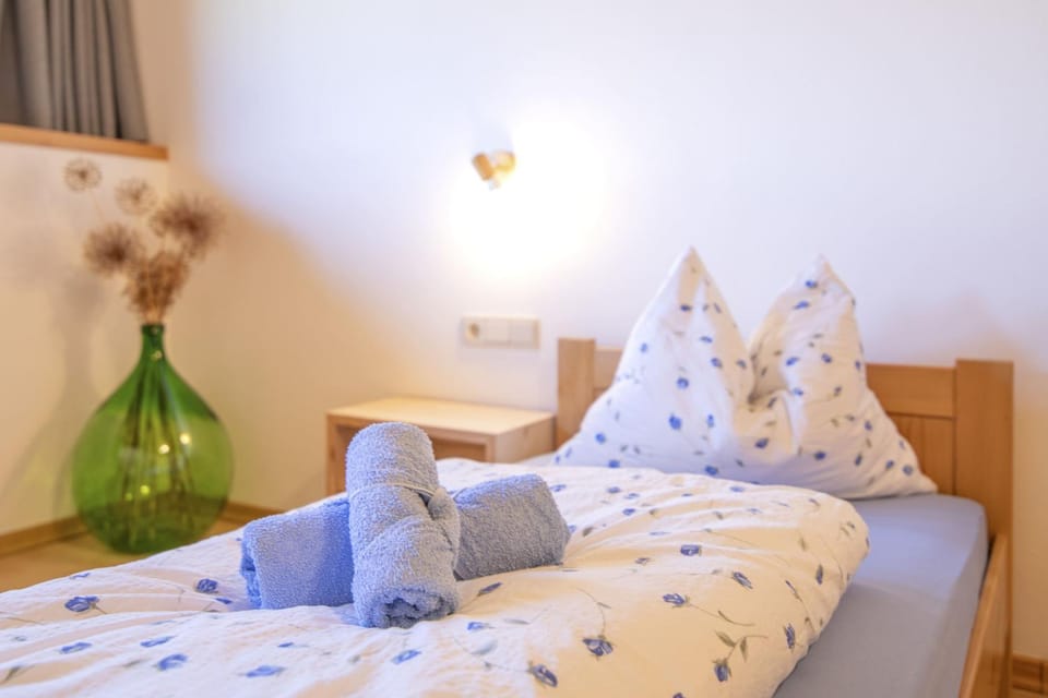 Bed, Decorative detail