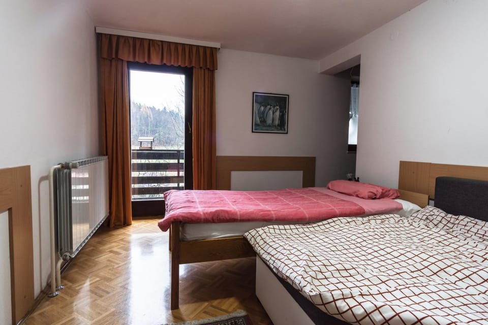 Bed, Balcony/Terrace, Bedroom