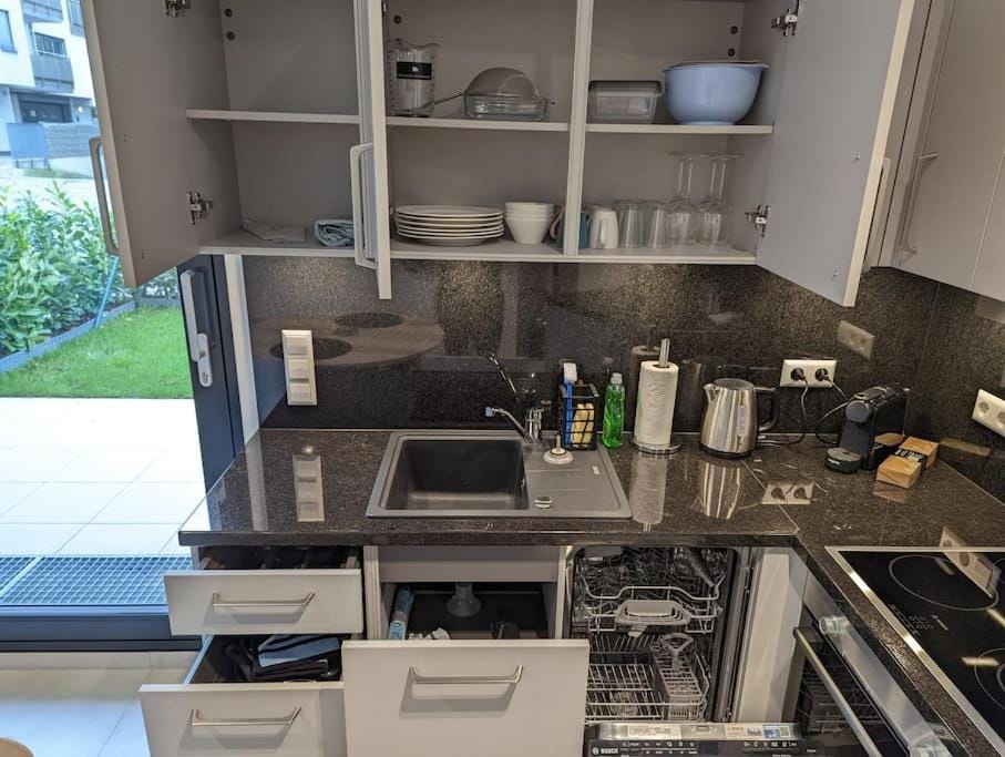 Coffee/tea facilities, Kitchen or kitchenette, dishwasher, pet friendly, stove, toaster
