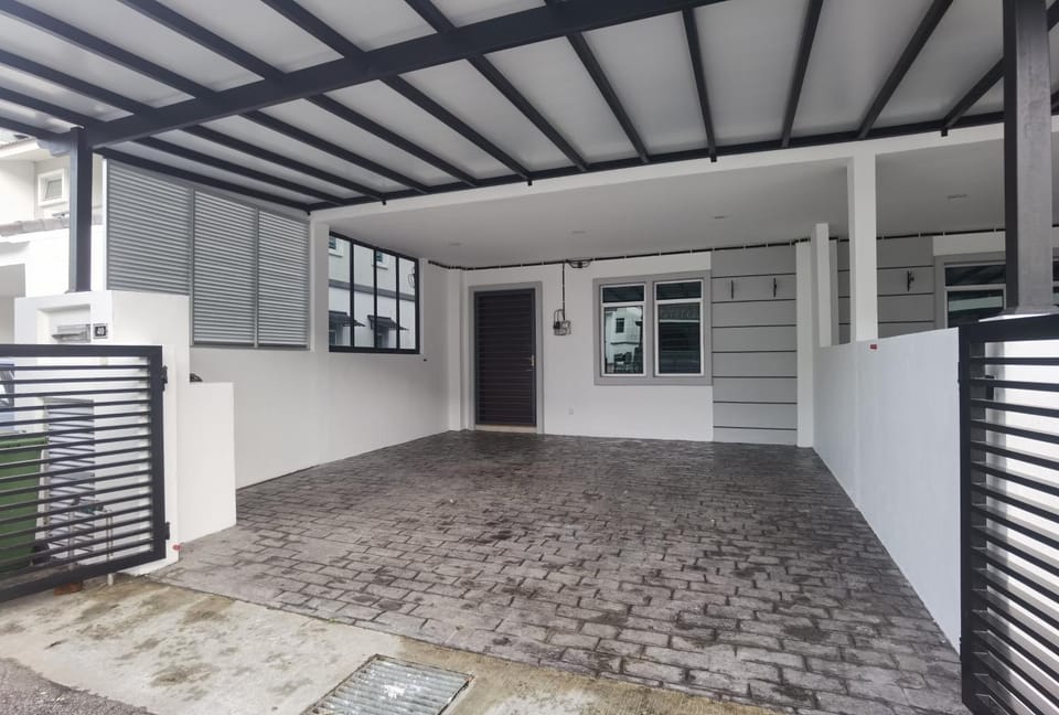 Cosy 2-Storey Holiday Home Vines 2 @Pasar Malam -1 House in Brinchang
