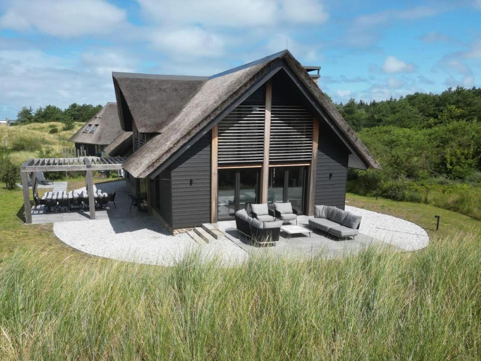 Property building, Natural landscape