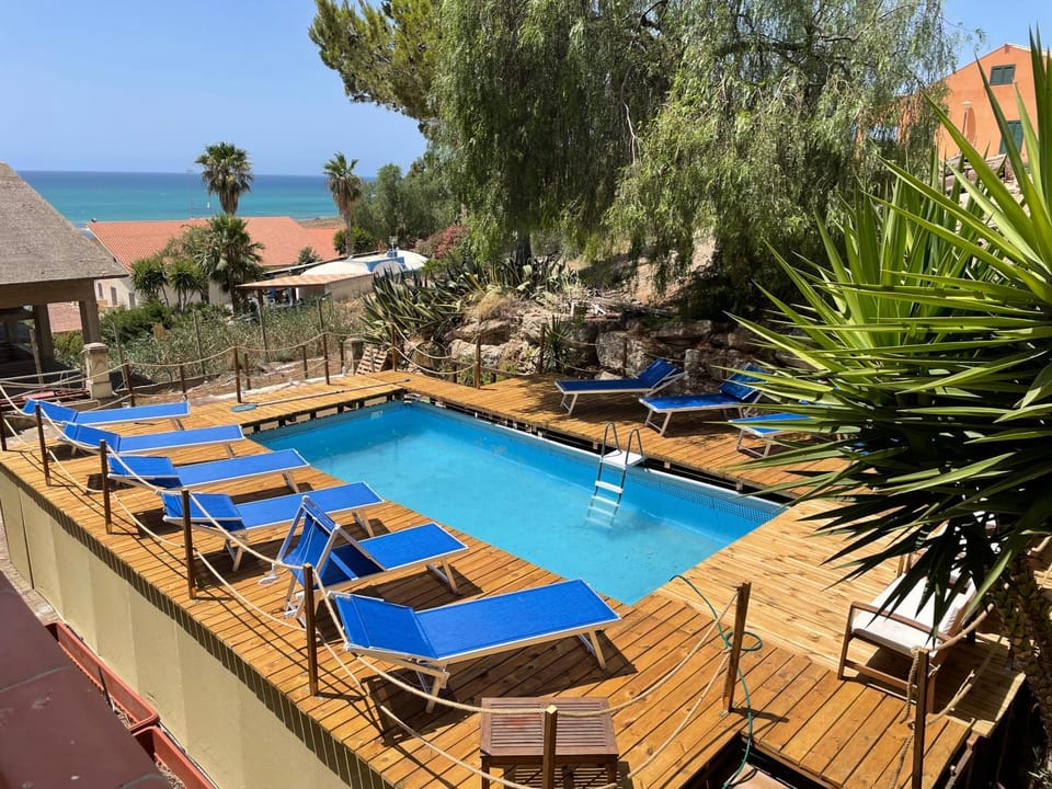 Natural landscape, Solarium, Pool view, Sea view, Swimming pool, sunbed