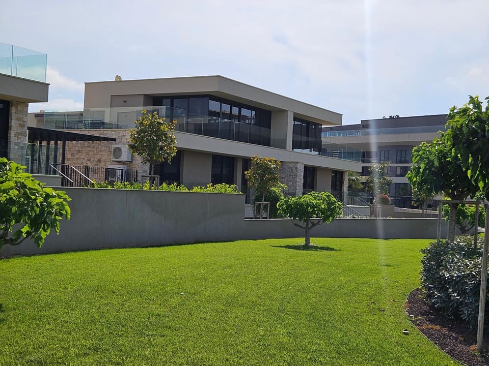 Property building, Natural landscape, Garden