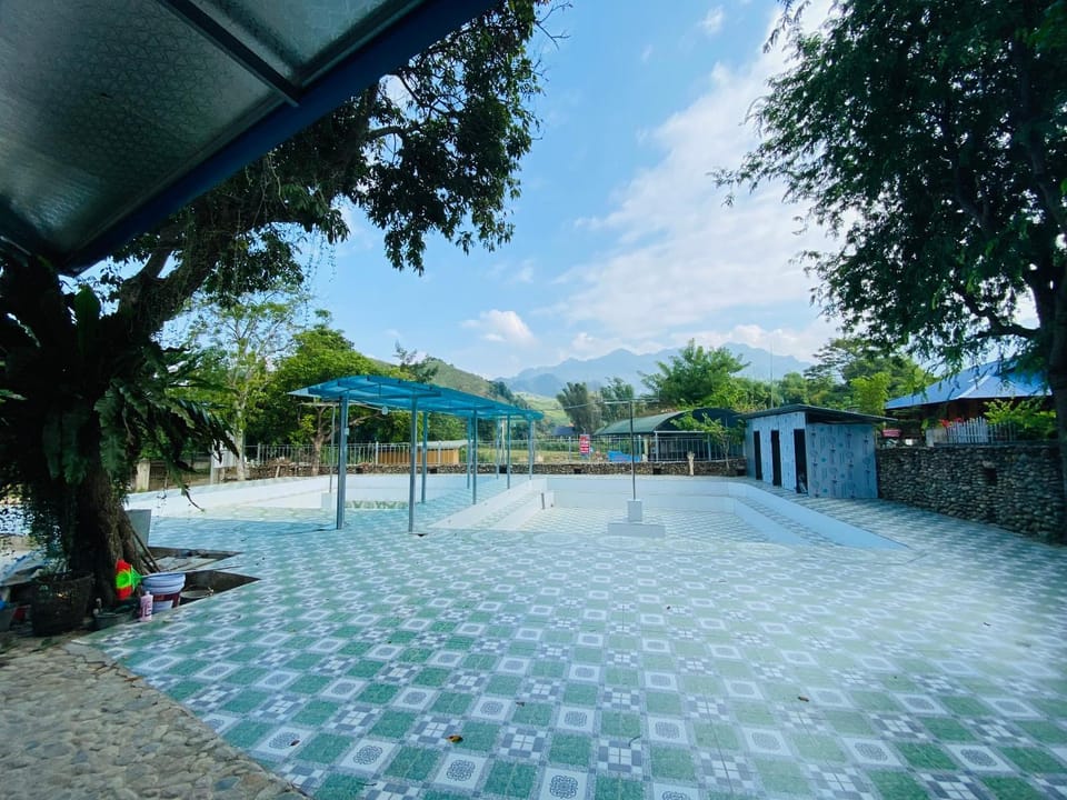 Pool view, Swimming pool