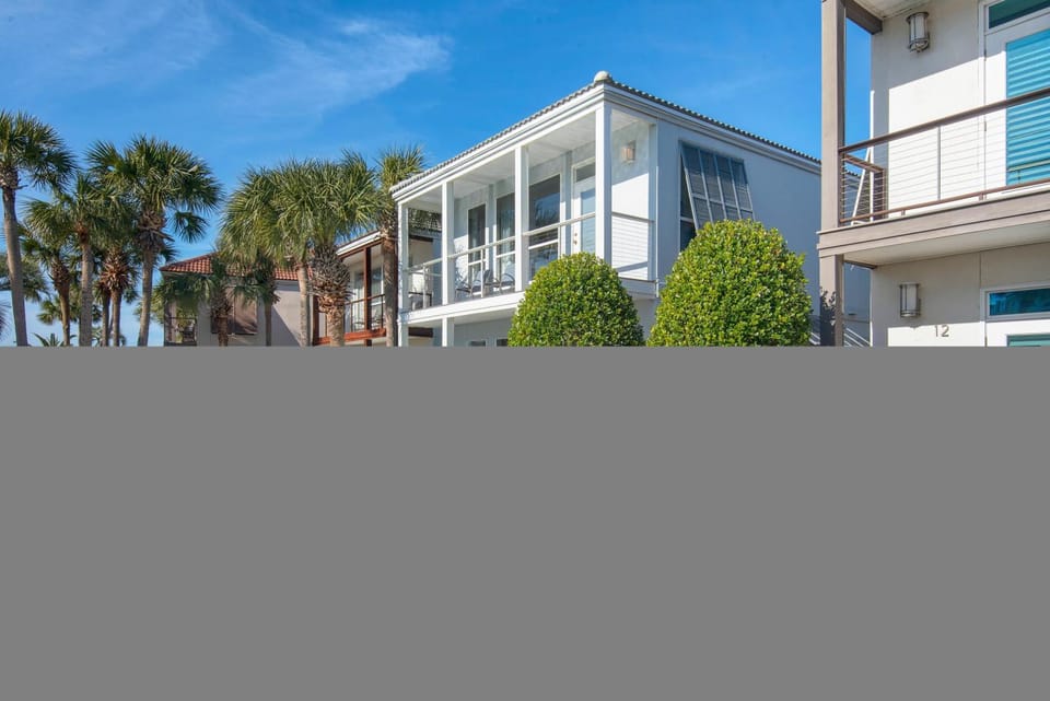 Destiny Beach Villas #11A&B- Beach Oasis House in Destin