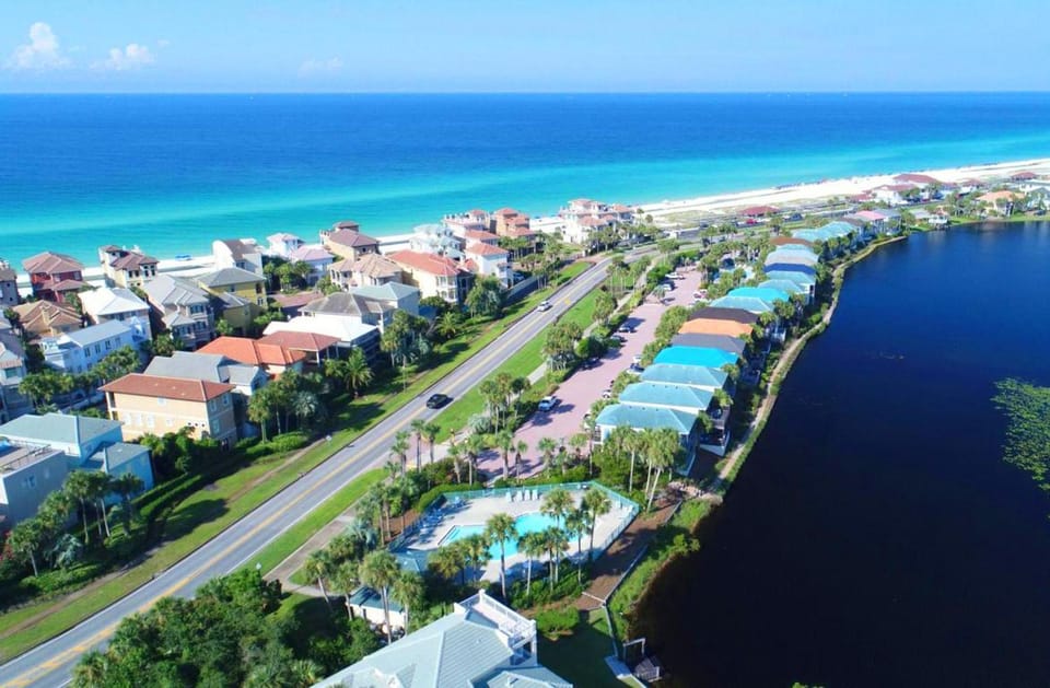 Destiny Beach Villas #11A- Beach Oasis House in Destin