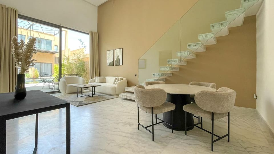 Living room, Dining area, Pool view