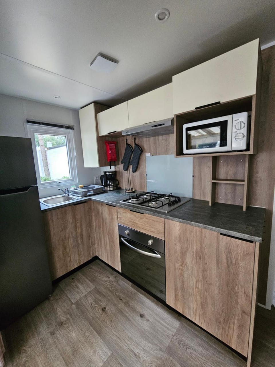 Jolie Mobil home 103 Campground/ 
RV Resort in Saint-Jean-de-Monts