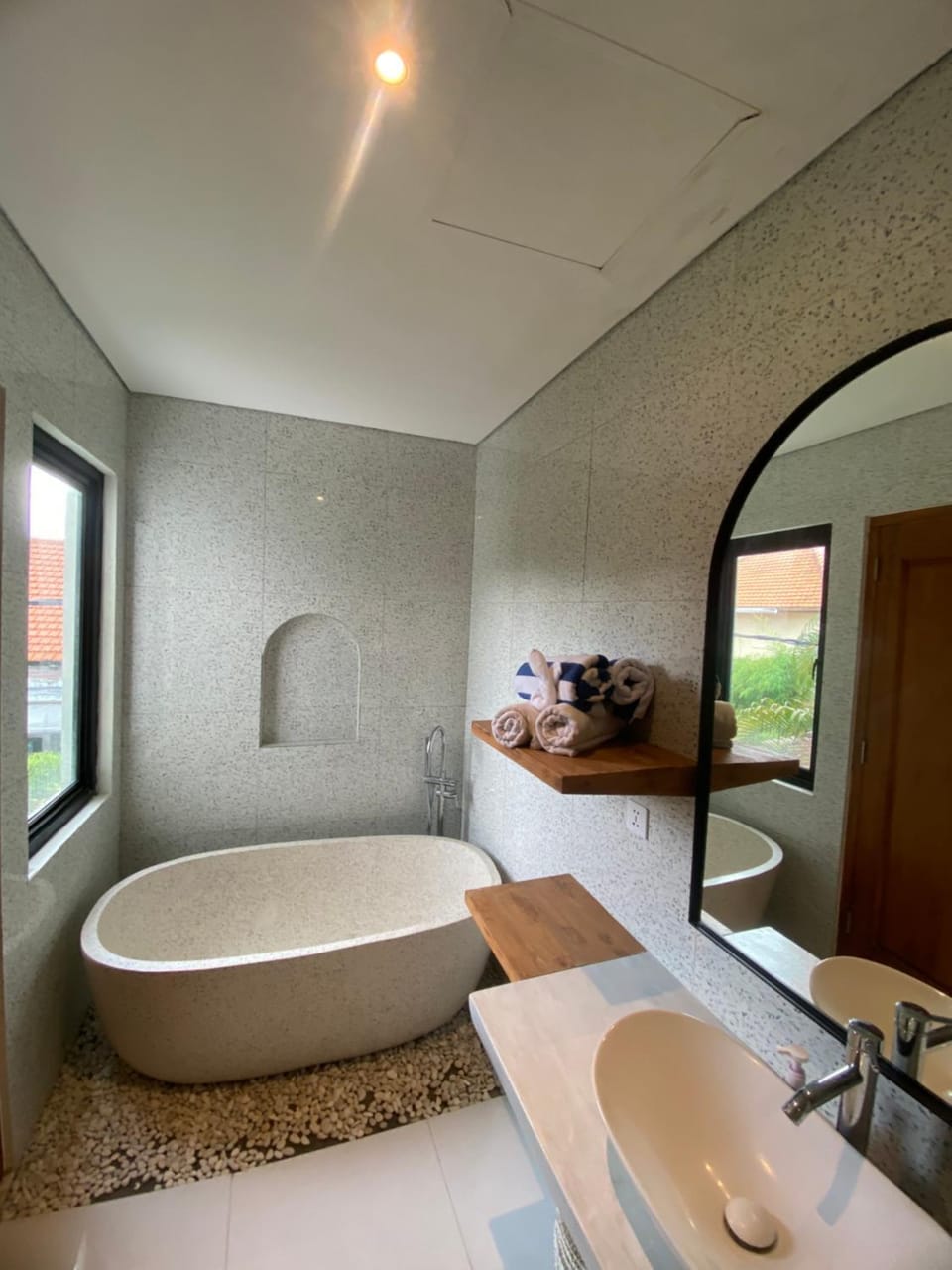 Hot Tub, Bathroom, Bath, towels